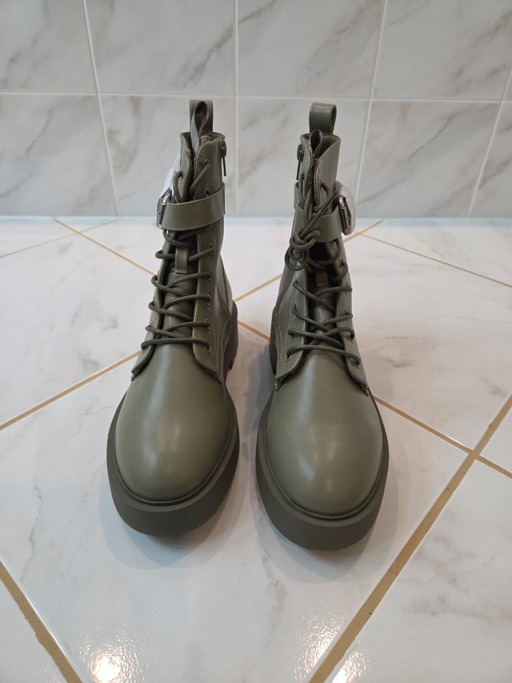 ASOS DESIGN Alix Chunky Lace Up Combat Ankle Boots Khaki Green Women’s Size US 7